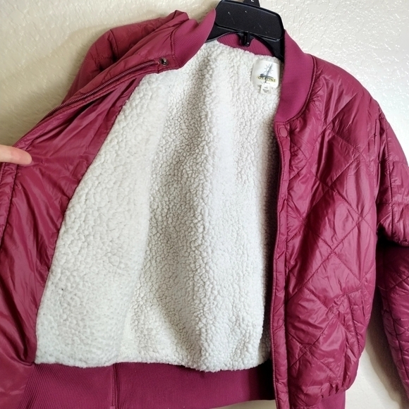 OFFLINE By Aerie Sherpa Lined Puffer Bomber Jacket Sz S - Picture 10 of 12